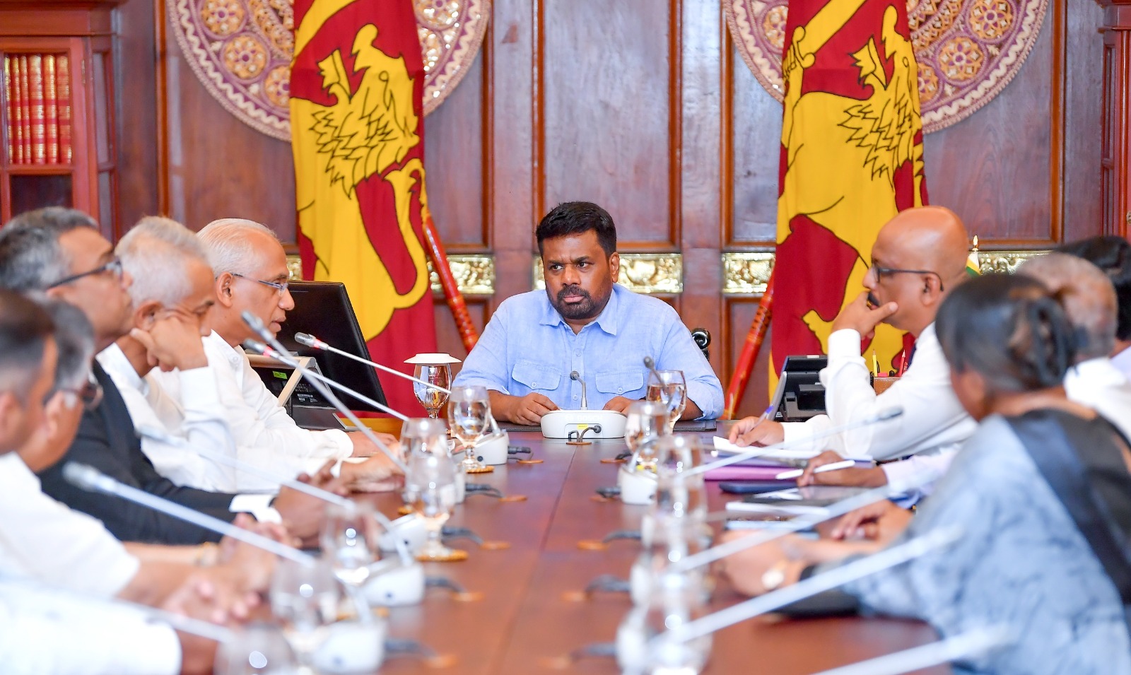 ශ්‍රී ලංකා ක්‍රිකට් ගැන ජනපති සහ පරිවර්තන කමිටුව අතර සාකච්ඡා