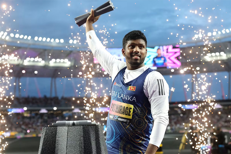 හෙල්ල විසිකිරීමේ ලෝක ආධිපත්‍ය තහවුරු කළ රුමේෂ් තරංග දිවයිනට